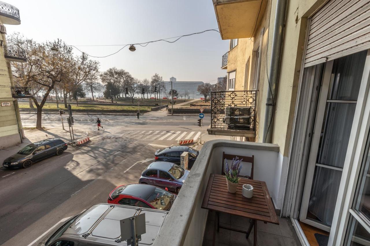 Riverside Balcony Apartment With View To Danube Βουδαπέστη Εξωτερικό φωτογραφία